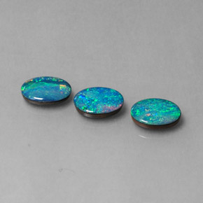 Pedras preciosas de dupleto de opala multicolorido natural de  ct, corte oval, opaco