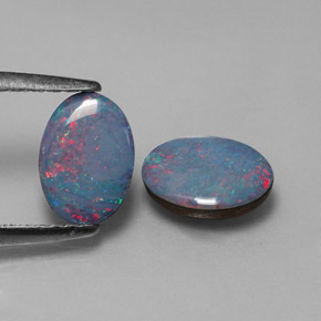 Pedras preciosas de dupleto de opala multicolorido natural de  ct, corte oval, opaco