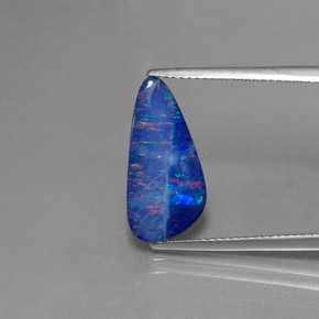 Dupleto de opala multicolorido natural 2,95ct, forma extravagante, opaco