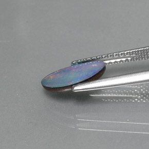 Dupleto de opala multicolorido natural 0,92ct, forma extravagante, opaco