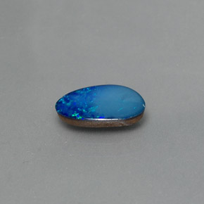 Dupleto de opala multicolorido natural 0,83ct, forma extravagante, opaco