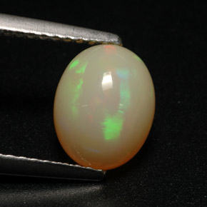 Opala multicolorido natural 1,30ct, corte oval, translúcido
