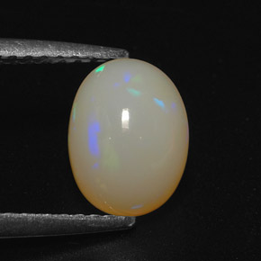 Opala multicolorido natural 1,22ct, corte oval, translúcido