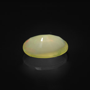 Opala multicolorido natural 1,52ct, corte oval, translúcido