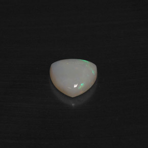 Opala multicolorido natural 0,69ct, trillion, translúcido