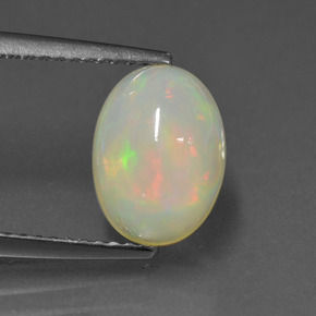 Opala multicolorido natural 1,77ct, corte oval, translúcido