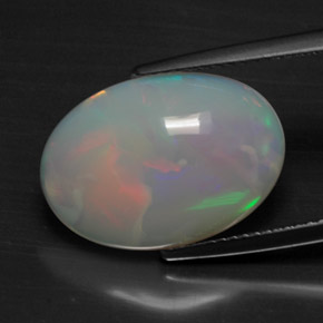 Opala multicolorido natural 5,49ct, corte oval, opaco