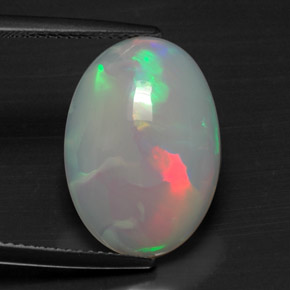 Opala multicolorido natural 5,49ct, corte oval, opaco