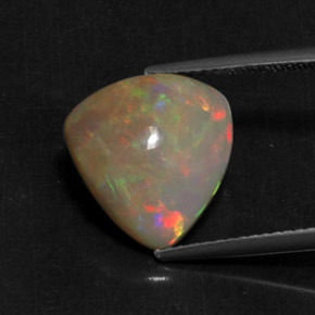 Opala multicolorido natural 4,22ct, trillion, opaco