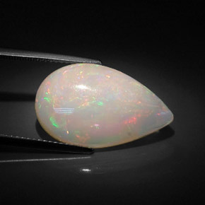 Opala multicolorido natural 7,38ct, formato de pêra, opaco