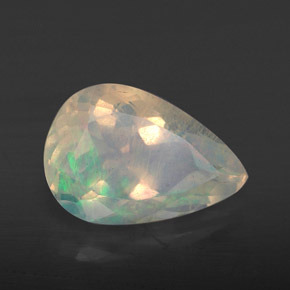 Opala multicolorido natural 2,73ct, formato de pêra, transparente