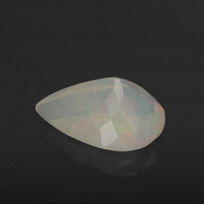 Opala multicolorido natural 1,85ct, formato de pêra, transparente
