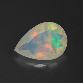 Opala multicolorido natural 1,77ct, formato de pêra, transparente