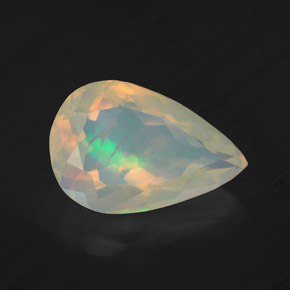 Opala multicolorido natural 2,16ct, formato de pêra, transparente