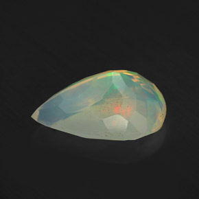 Opala multicolorido natural 2,16ct, formato de pêra, transparente