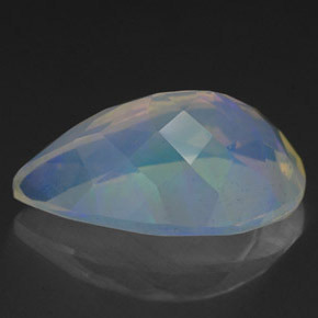 Opala multicolorido natural 2,80ct, formato de pêra, transparente