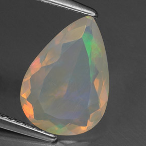 Opala multicolorido natural 1,54ct, formato de pêra, transparente