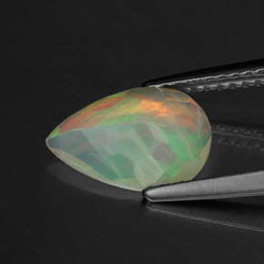 Opala multicolorido natural 1,01ct, formato de pêra, transparente