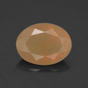 Opala multicolorido natural 0,69ct, corte oval, translúcido