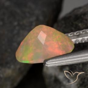 Opala Multicolorido Natural 0.79ct, oval, Transparente