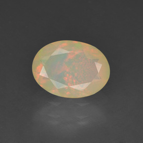 Opala multicolorido natural 0,78ct, corte oval, translúcido