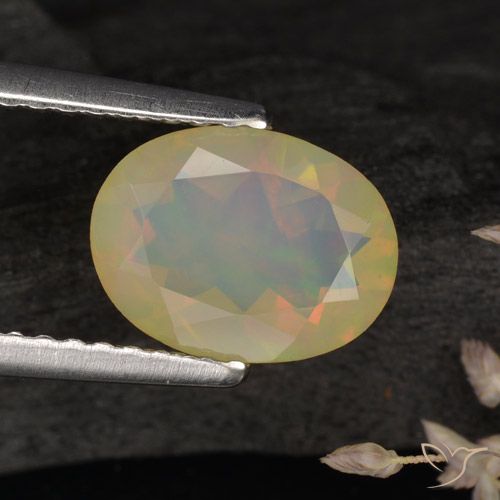 0.96ct Natural Multicolorido Opala, oval, Translúcido