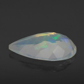 Opala multicolorido natural 2,12ct, formato de pêra, transparente