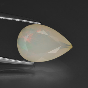 Opala multicolorido natural 1,65ct, formato de pêra, transparente