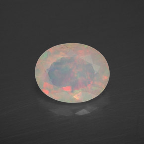 Opala multicolorido natural 1,83ct, corte oval, transparente