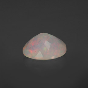 Opala multicolorido natural 1,83ct, corte oval, transparente