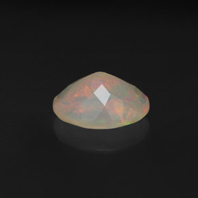 Opala multicolorido natural 1,54ct, corte oval, transparente