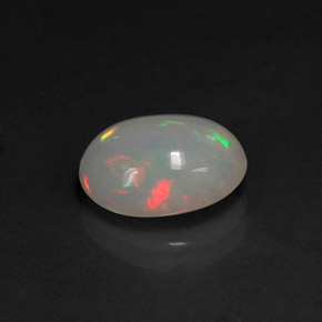 Opala multicolorido natural 2,24ct, corte oval, translúcido