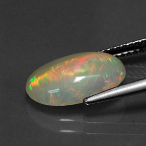 Opala multicolorido natural 2,04ct, corte oval, translúcido