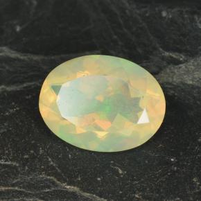 Opala multicolorido natural 2,17ct, corte oval, transparente