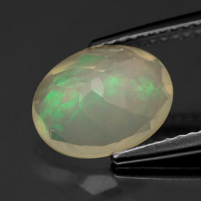 Opala multicolorido natural 1,60ct, corte oval, transparente