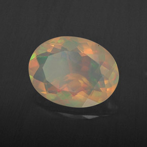 Opala multicolorido natural 1,65ct, corte oval, transparente