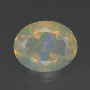 Opala multicolorido natural 1,68ct, corte oval, transparente