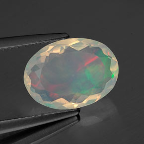 Opala multicolorido natural 1,54ct, corte oval, transparente