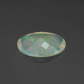 Opala multicolorido natural 1,53ct, corte oval, transparente