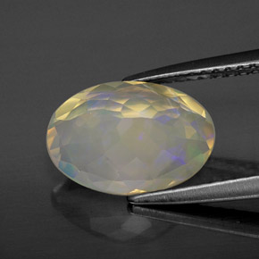 Opala multicolorido natural 1,78ct, corte oval, transparente