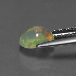 Opala multicolorido natural 1,11ct, corte oval, transparente