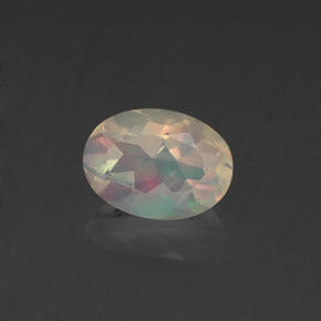 Opala multicolorido natural 0,62ct, corte oval, transparente