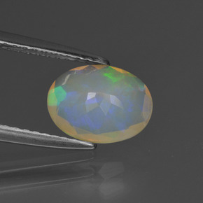 Opala multicolorido natural 1,02ct, corte oval, transparente