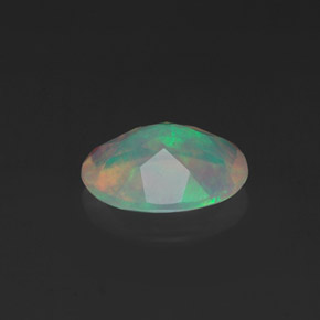 Opala multicolorido natural 0,98ct, corte oval, transparente