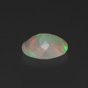 Opala multicolorido natural 1,09ct, corte oval, transparente
