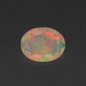 Opala multicolorido natural 0,84ct, corte oval, transparente