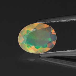 Opala multicolorido natural 0,90ct, corte oval, transparente