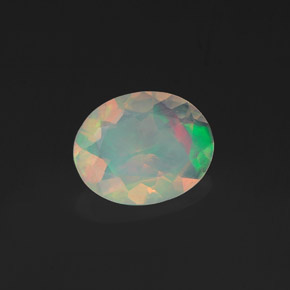 Opala multicolorido natural 0,75ct, corte oval, transparente