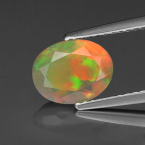 Opala multicolorido natural 1,11ct, corte oval, transparente