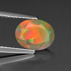 Opala multicolorido natural 1,11ct, corte oval, transparente